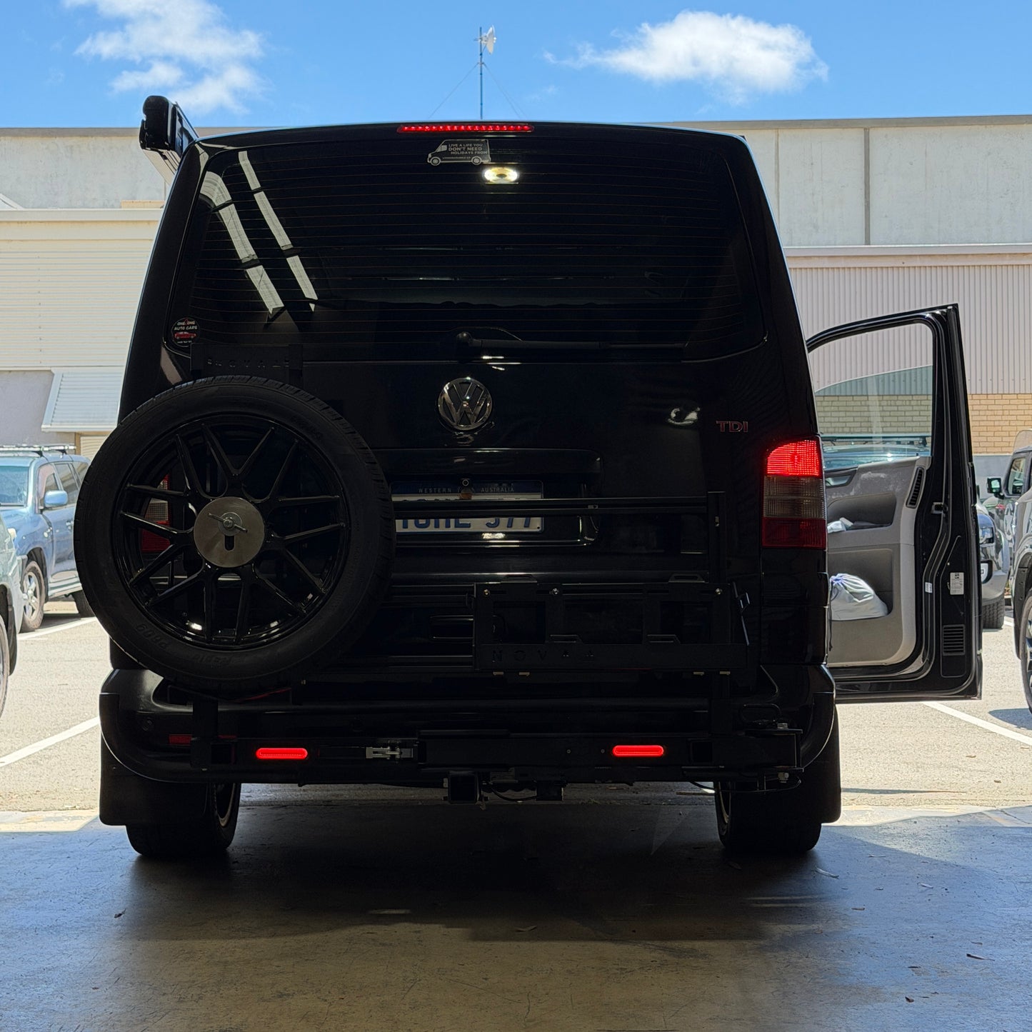 Hiace & Transporter Hitch-Mounted Rear Gear