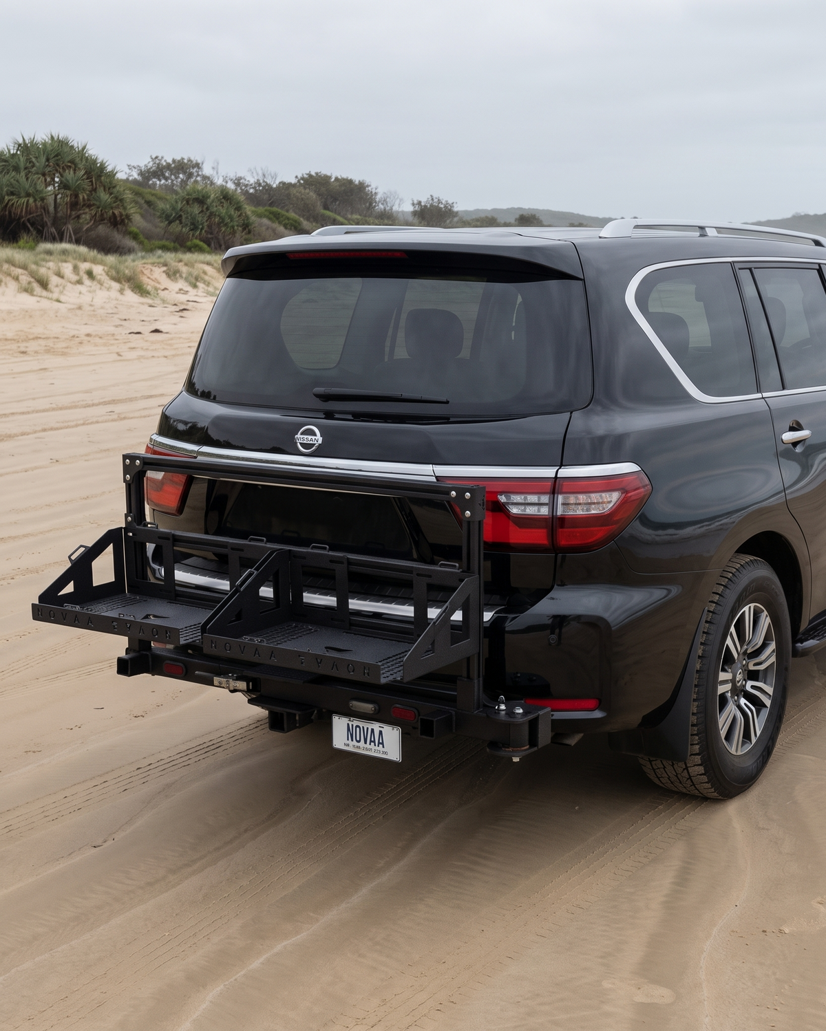 Nissan Patrol Hitch-Mounted Rear Bar